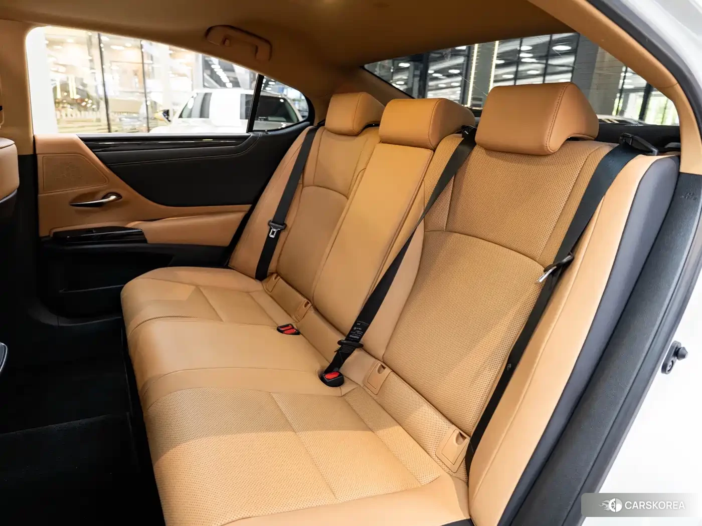 Lexus ES 2024 Белый из Китая, фото 4