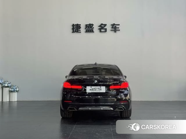 BMW 5 series 2021 Черный из Китая, фото 4