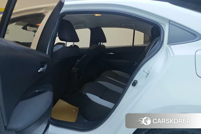 Toyota Corolla 2023 Белый из Китая, фото 4