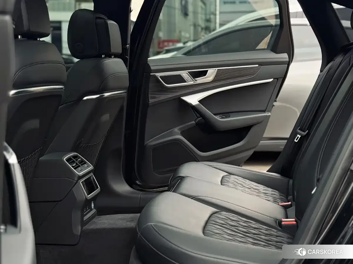 Audi A6L 2026 Черный из Китая, фото 4