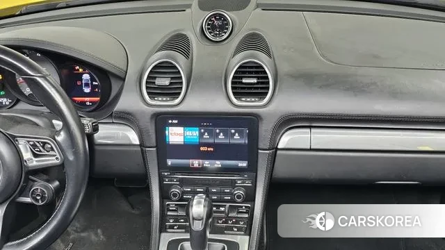 Porsche 718 Boxster 2020 Желтый из Кореи, фото 4