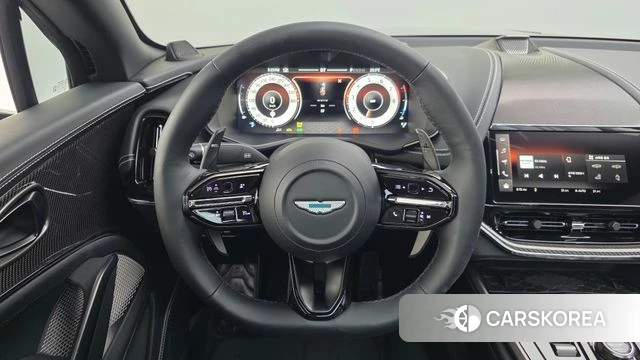 Aston Martin DBX 2025 Серебристо-серый из Кореи, фото 4