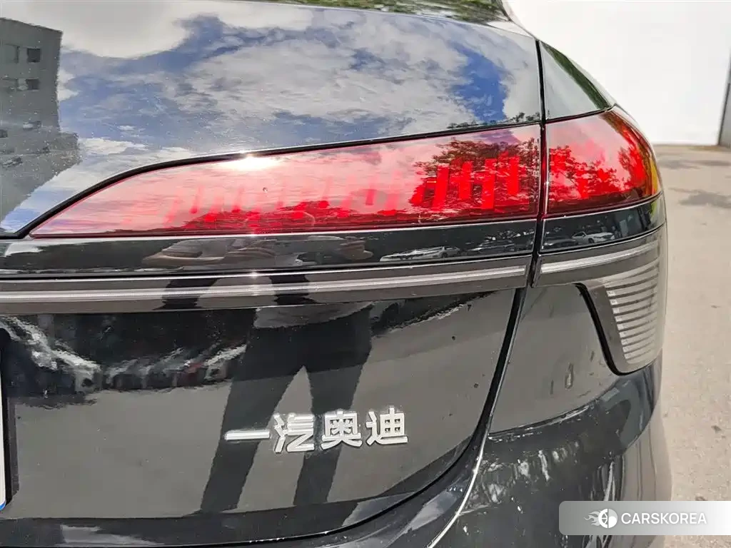 Audi A6L 2026 Черный из Китая, фото 4