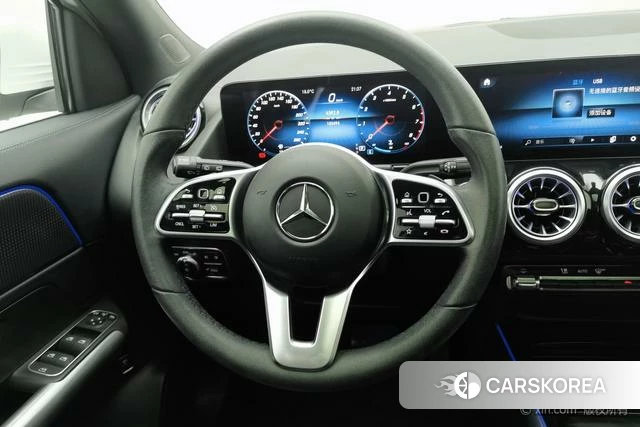 Mercedes-Benz GLA 2022 Белый из Китая, фото 4