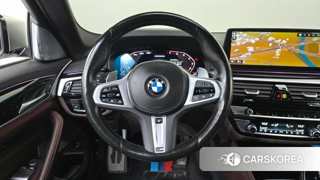 BMW 5 Series (G30) 2022 Белый из Кореи, фото 4