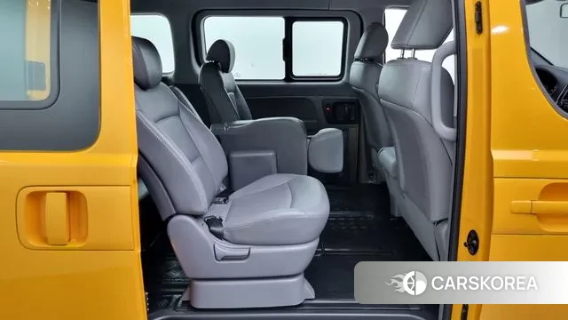 Hyundai The New Grand Starex 2021 Желтый из Кореи, фото 4