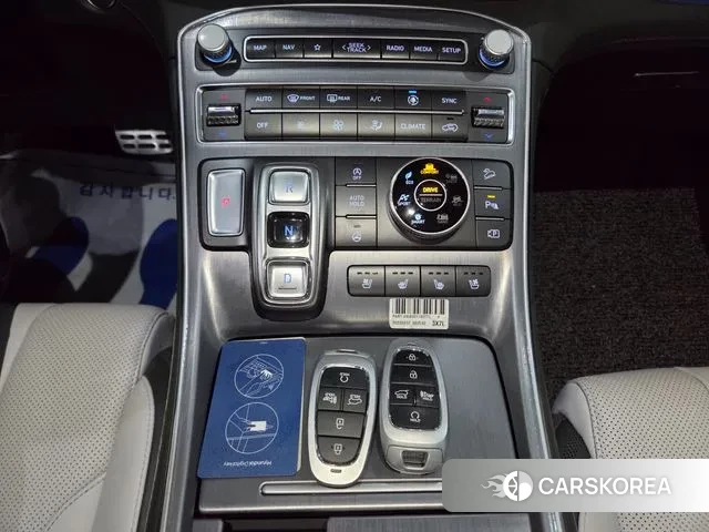 Hyundai The New Santa Fe 2023 Белый из Кореи, фото 4