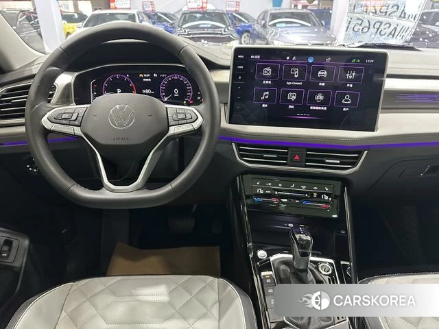 Volkswagen Tanyue 2023 Темно-серый из Китая, фото 4