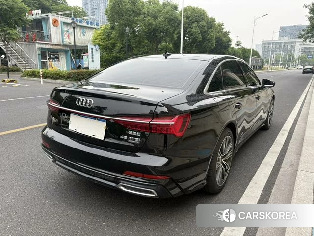 Audi A6L 2021 Черный из Китая, фото 4