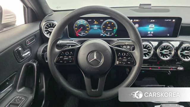 Mercedes-Benz A-Class W177 2020 Белый из Кореи, фото 4