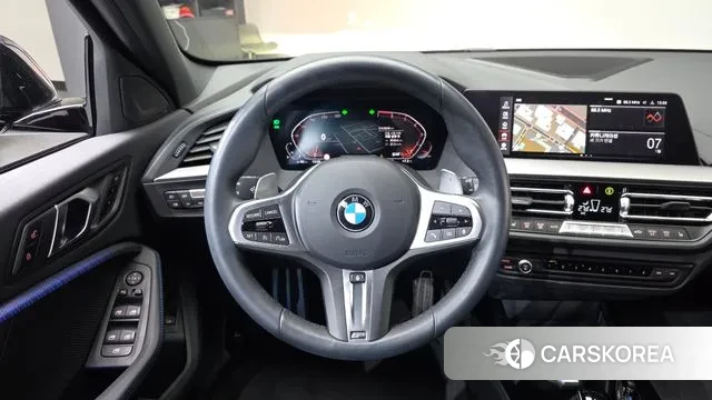 BMW 1 Series (F40) 2023 Черный из Кореи, фото 4