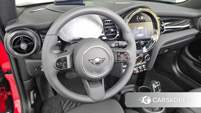 Mini Cooper Convertible 2024 Красный из Кореи, фото 4