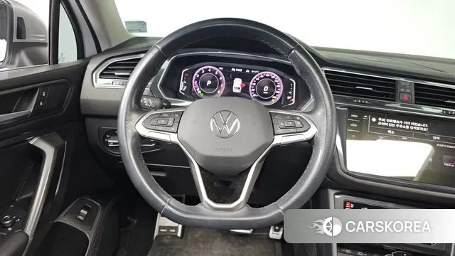 Volkswagen Tiguan Allspace 2022 Белый из Кореи, фото 4