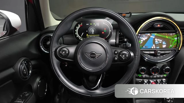 Mini Cooper 2021 Красный из Кореи, фото 4