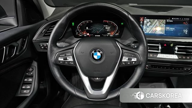 BMW 1 Series (F40) 2024 Черный из Кореи, фото 4