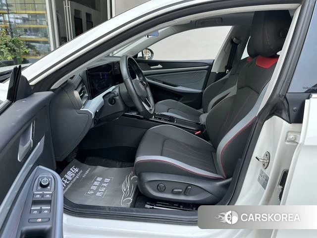 Volkswagen Lingdu 2023 Белый из Китая, фото 4