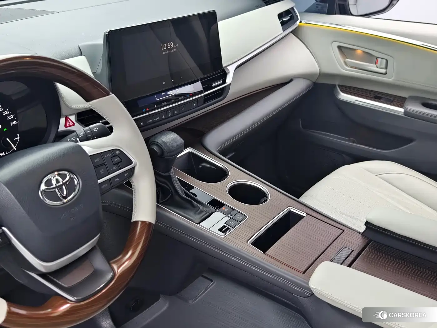 Toyota Sienna 2024 Champagne/brown из Китая, фото 4