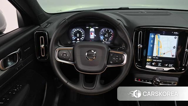 Volvo XC40 2020 Серебристо-серый из Кореи, фото 4