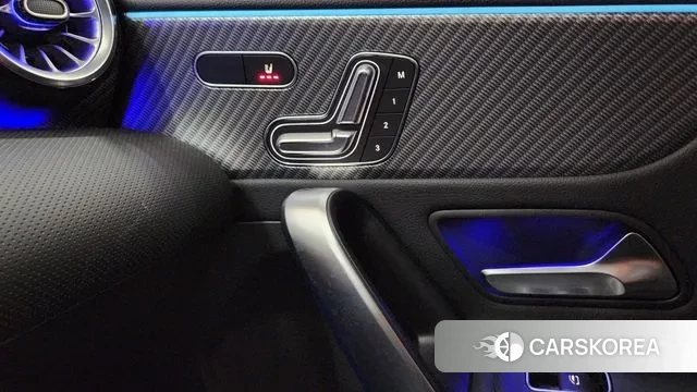 Mercedes-Benz A-Class W177 2024 Белый из Кореи, фото 4