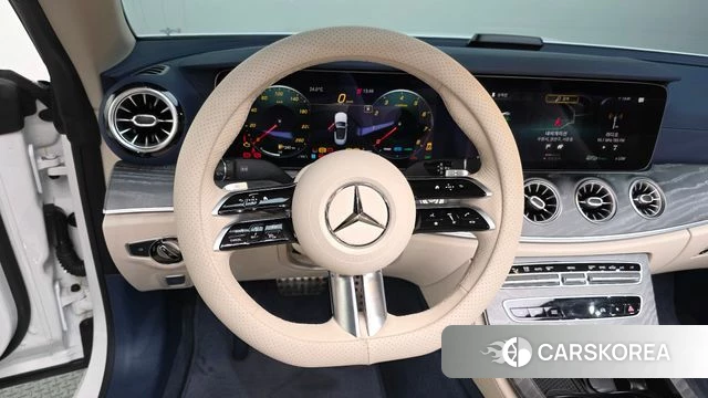Mercedes-Benz E-Class W213 2023 Белый из Кореи, фото 4