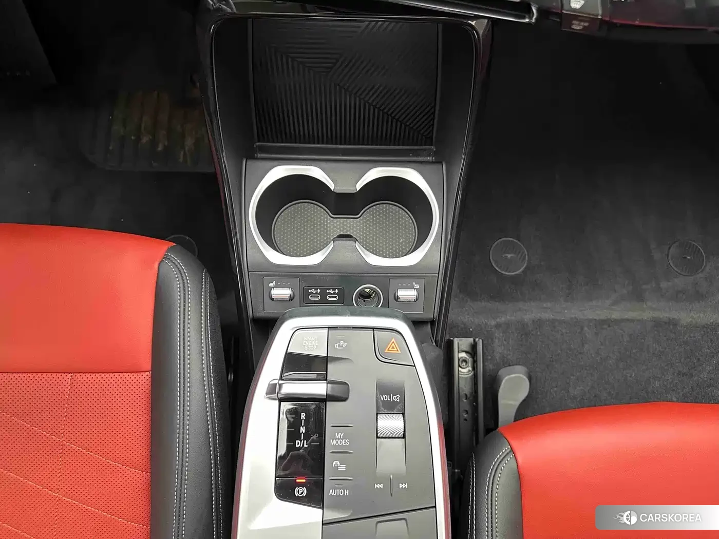 BMW X1 2024 Silver/gray из Китая, фото 4