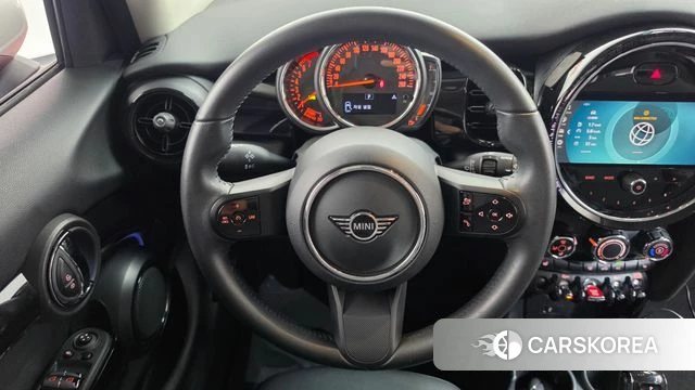 Mini Cooper 2022 Красный из Кореи, фото 4