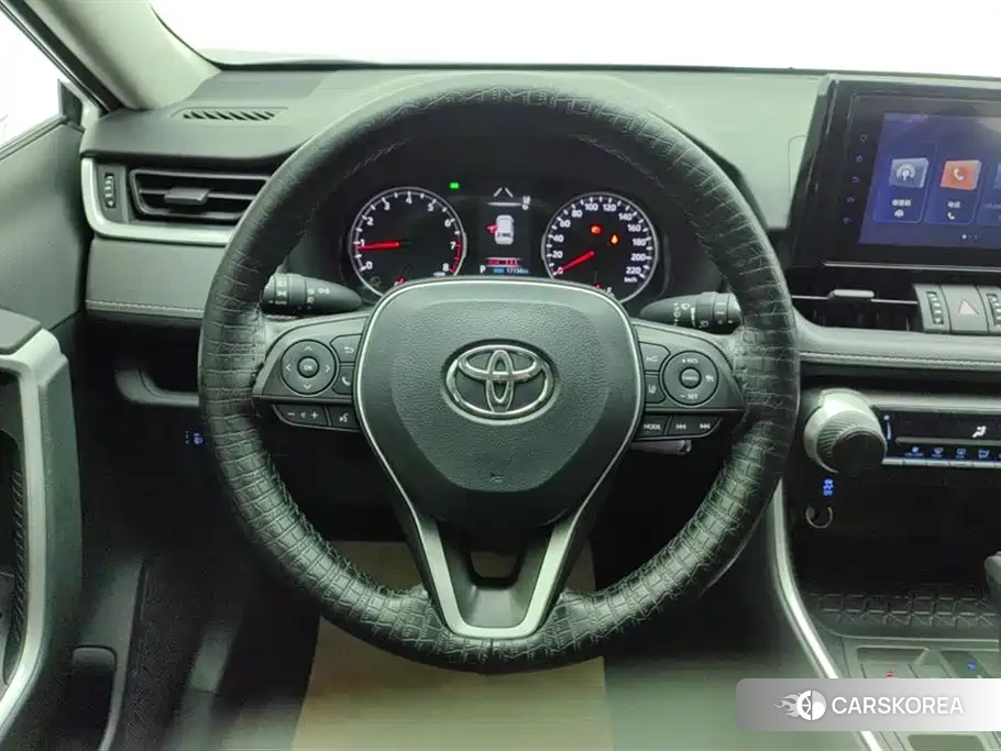Toyota RAV4 2022 Белый из Китая, фото 4