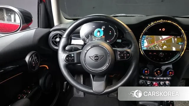 Mini Cooper 2022 Красный из Кореи, фото 4