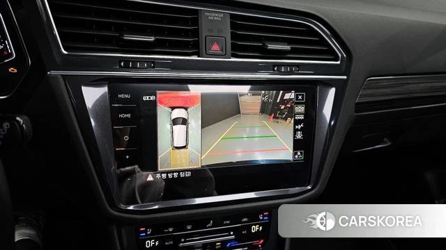 Volkswagen Tiguan Allspace 2023 Черный из Кореи, фото 4