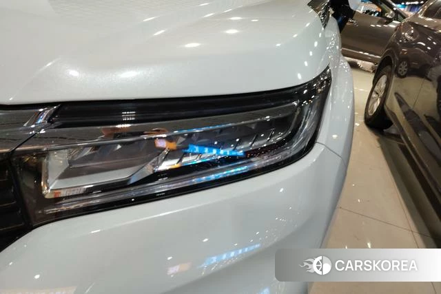 Honda Crown Road 2023 Белый из Китая, фото 4