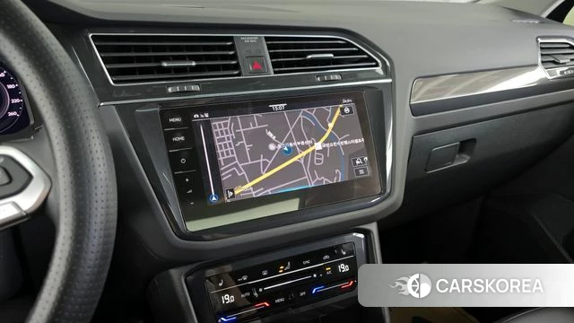 Volkswagen Tiguan second Generation 2024 Синий из Кореи, фото 5