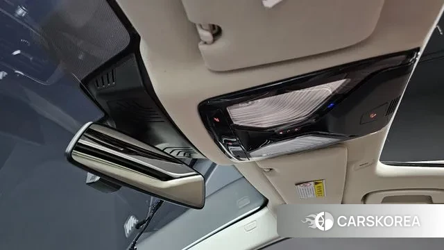 BMW 5 Series (G30) 2019 Белый из Кореи, фото 5