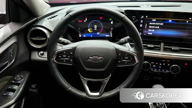 Chevrolet (GM Daewoo) Trax Crossover 2023 Красный из Кореи, фото 5