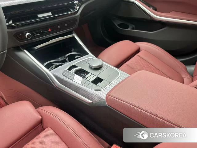 BMW 3 series 2026 Темно-серый из Китая, фото 5
