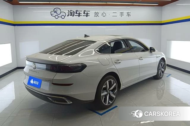 Volkswagen Lingdu 2023 Белый из Китая, фото 5