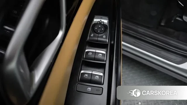 Kia Carnival 4th generation 2021 Серебряный из Кореи, фото 5