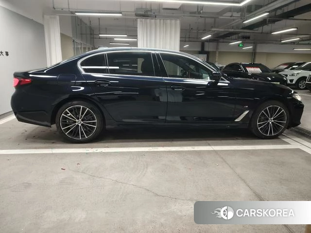 BMW 5 series 2024 Черный из Китая, фото 5