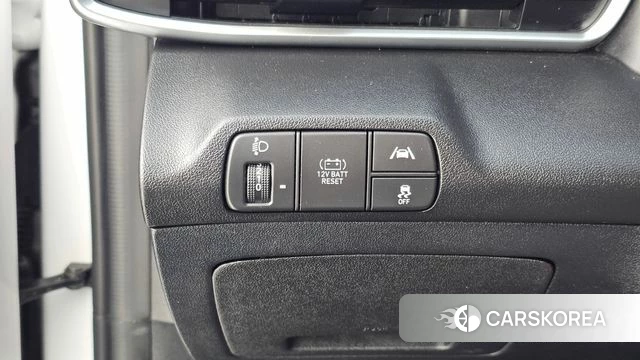 Hyundai Avante Hybrid (CN7) 2023 Белый из Кореи, фото 5