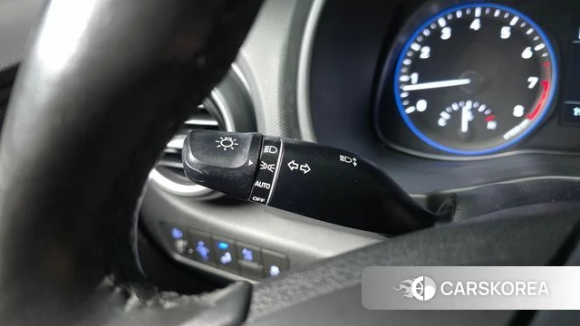 Hyundai Kona 2019 Белый из Кореи, фото 5