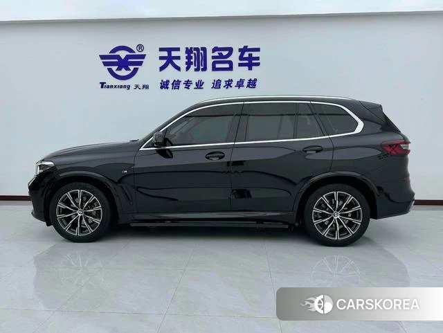 BMW X5 (imported) 2021 Черный из Китая, фото 5
