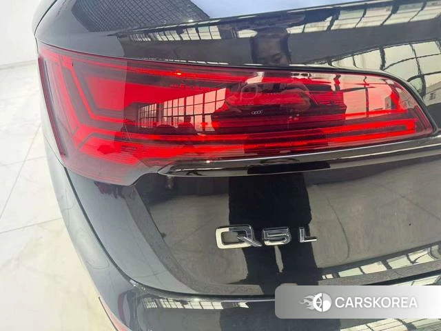 Audi Q5L 2025 Черный из Китая, фото 5