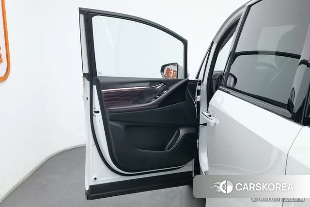 GAC Trumpchi Trumpchi M8 2024 Белый из Китая, фото 5