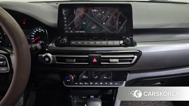 Kia Seltos 2022 Белый из Кореи, фото 5