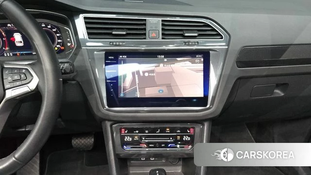 Volkswagen Tiguan second Generation 2023 Черный из Кореи, фото 5