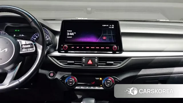 Kia The New K3 2nd generation 2021 Белый из Кореи, фото 5