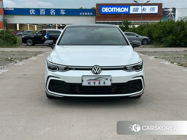 Volkswagen Golf 2022 Белый из Китая, фото 5