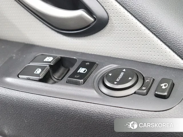 Hyundai The New Grand Starex 2020 Серебристо-серый из Кореи, фото 5