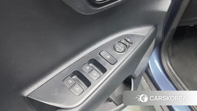 Kia Stonic 2019 Синий из Кореи, фото 5