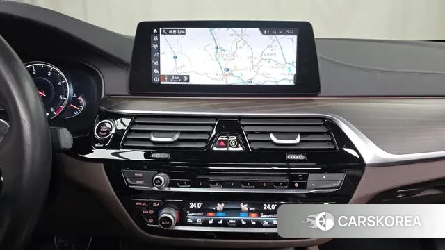 BMW 5 Series (G30) 2018 Серый из Кореи, фото 5