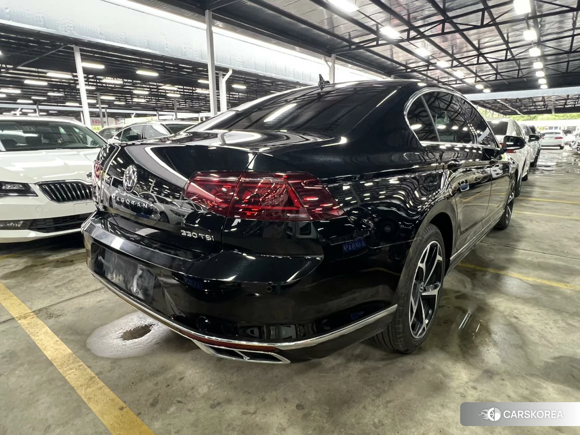 Volkswagen Magotan 2024 Черный из Китая, фото 5